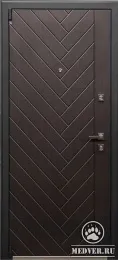 982